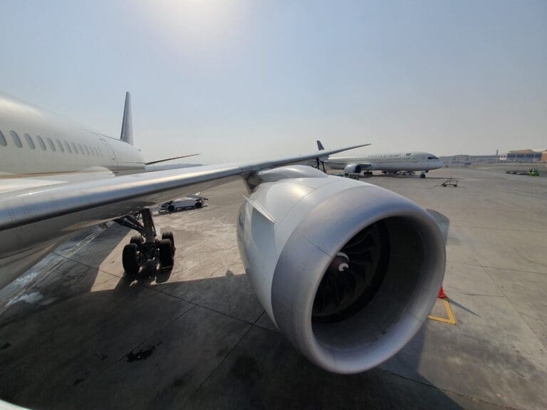 Saudia Boeing 787 Review: Amazing Crew, Good Entertainment, but a Battered Dreamliner – Jeddah to Paris