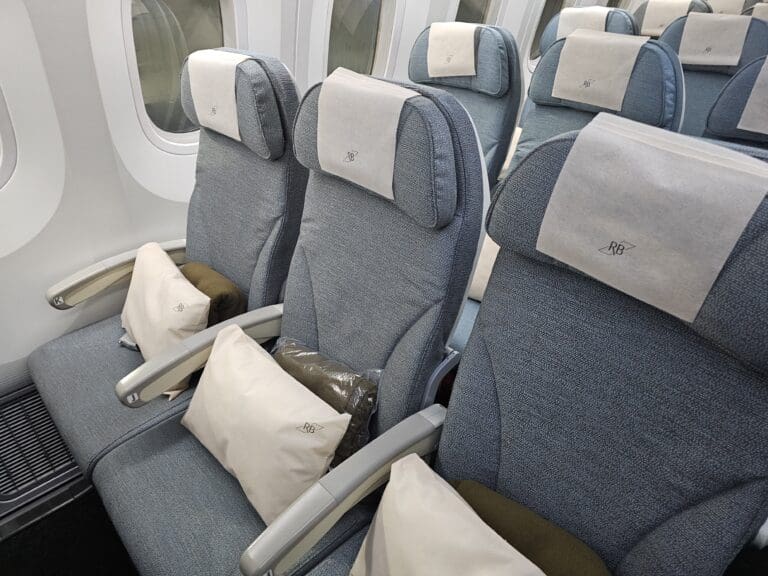 Royal Brunei Dreamliner Review: Sampling the Cheapest Direct Flight from Dubai to London