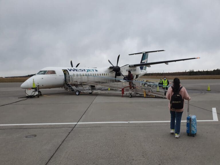 Great Turboprop and Fantastic Crew: My WestJet Encore Dash 8 Review – Prince George to Vancouver