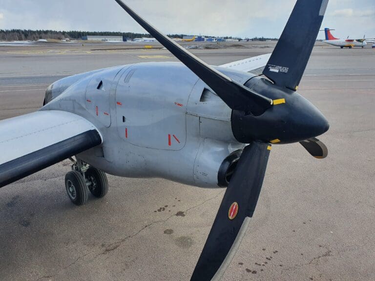 Flying the Rare Embraer 120 in Europe! Pori to Helsinki with BASE Airlines