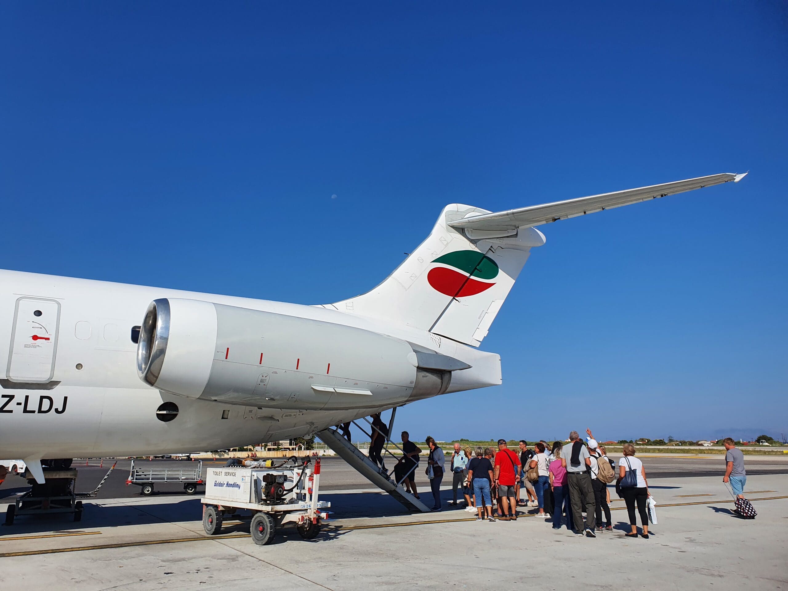 Flying the Classic Maddog: Rhodes to Linz on a Rare MD-80!