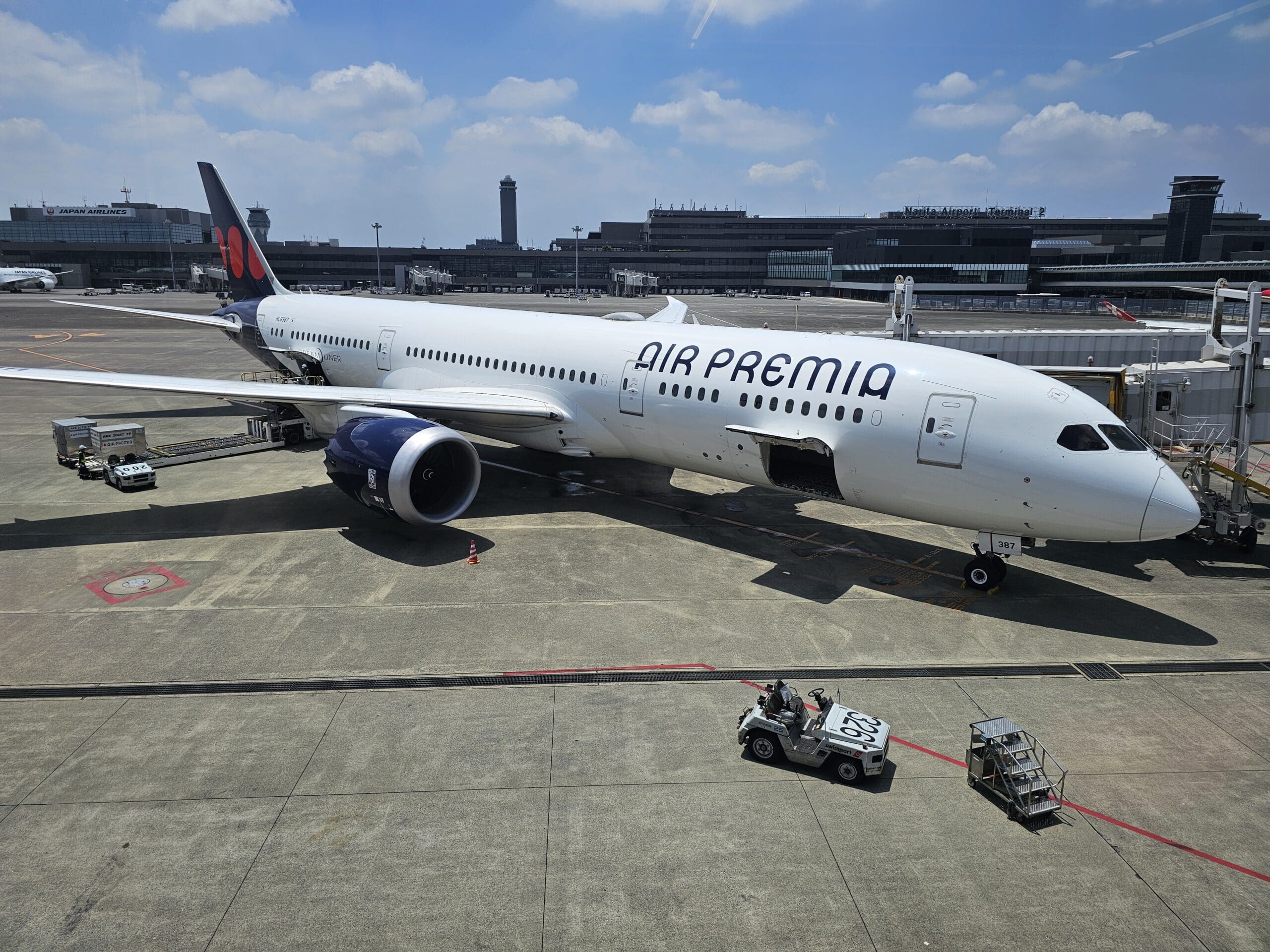 The Best Economy Legroom Ever (on an LCC!?!): Tokyo to Seoul on an Air Premia Boeing 787