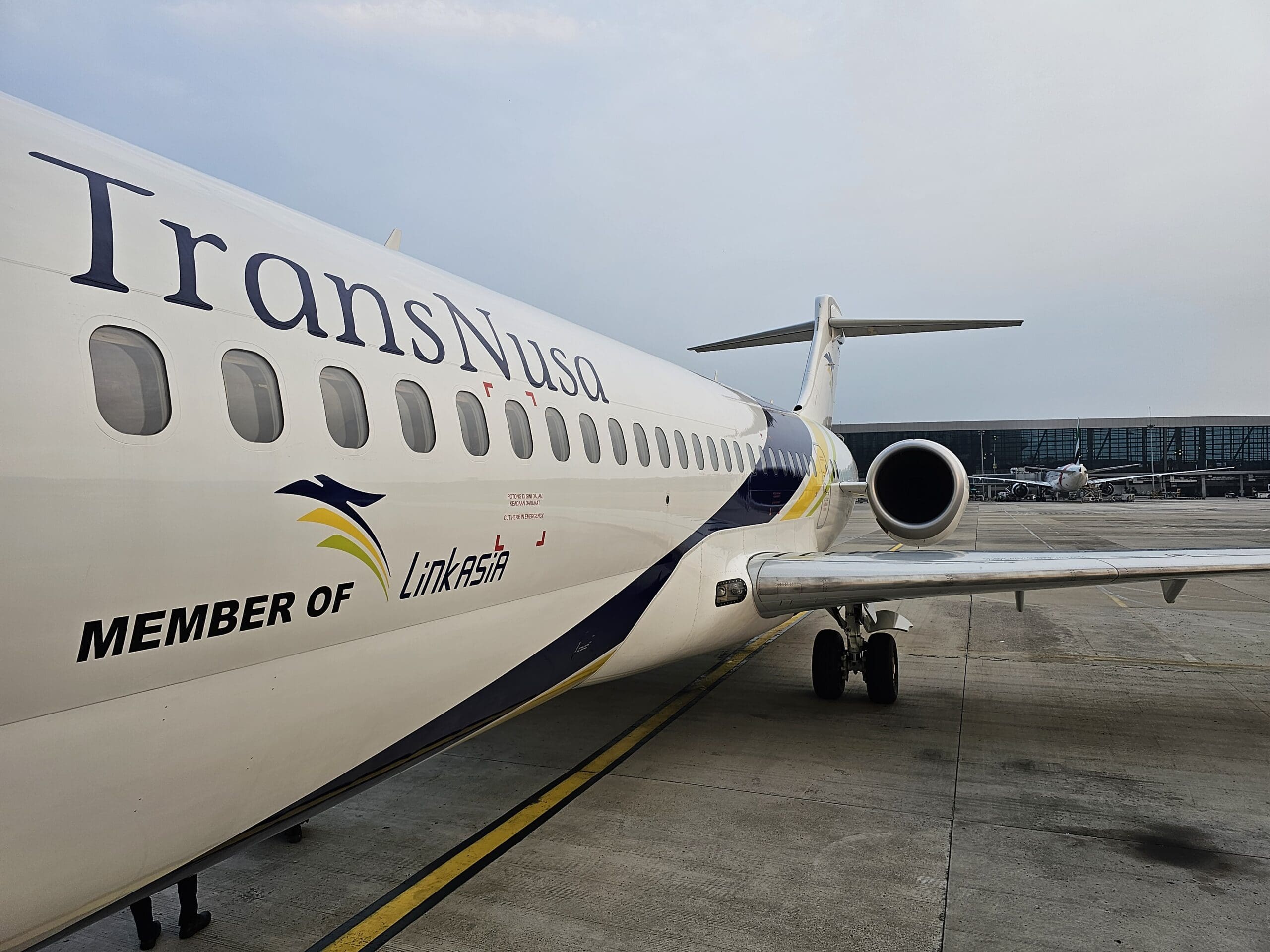Flying the Chinese Built ARJ21: Jakarta to Kuala Lumpur with TransNusa Airlines