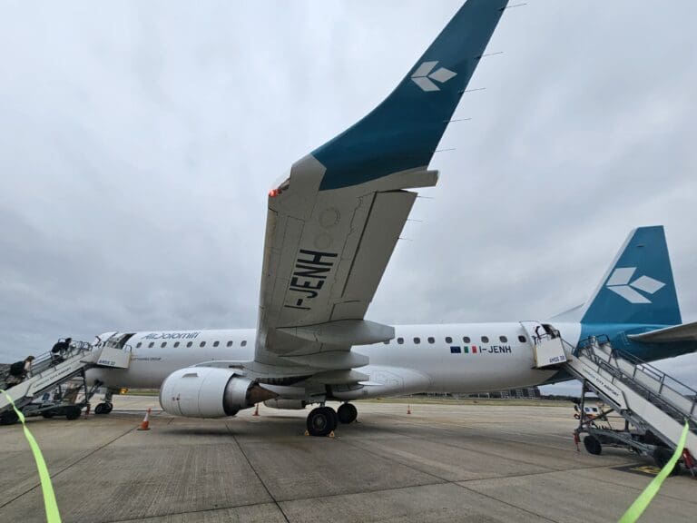 Italian Lufthansa: London City to Frankfurt on an Air Dolomiti Embraer
