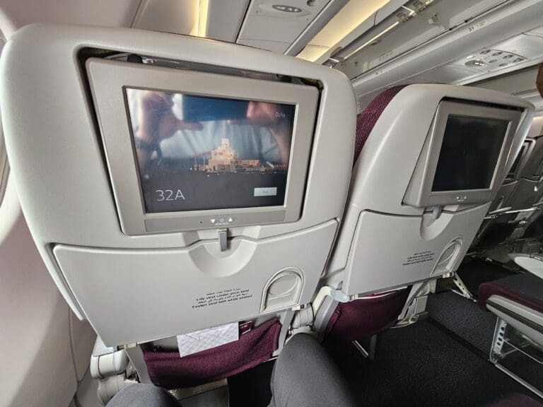 Qatar Airways’ Worst Product? Dubai to Doha on an Old A330
