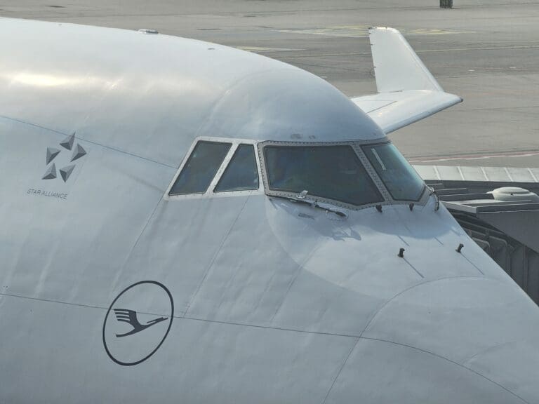 Flying the Boeing 747-400 for One Last Time: Frankfurt to Bengaluru with Lufhansa